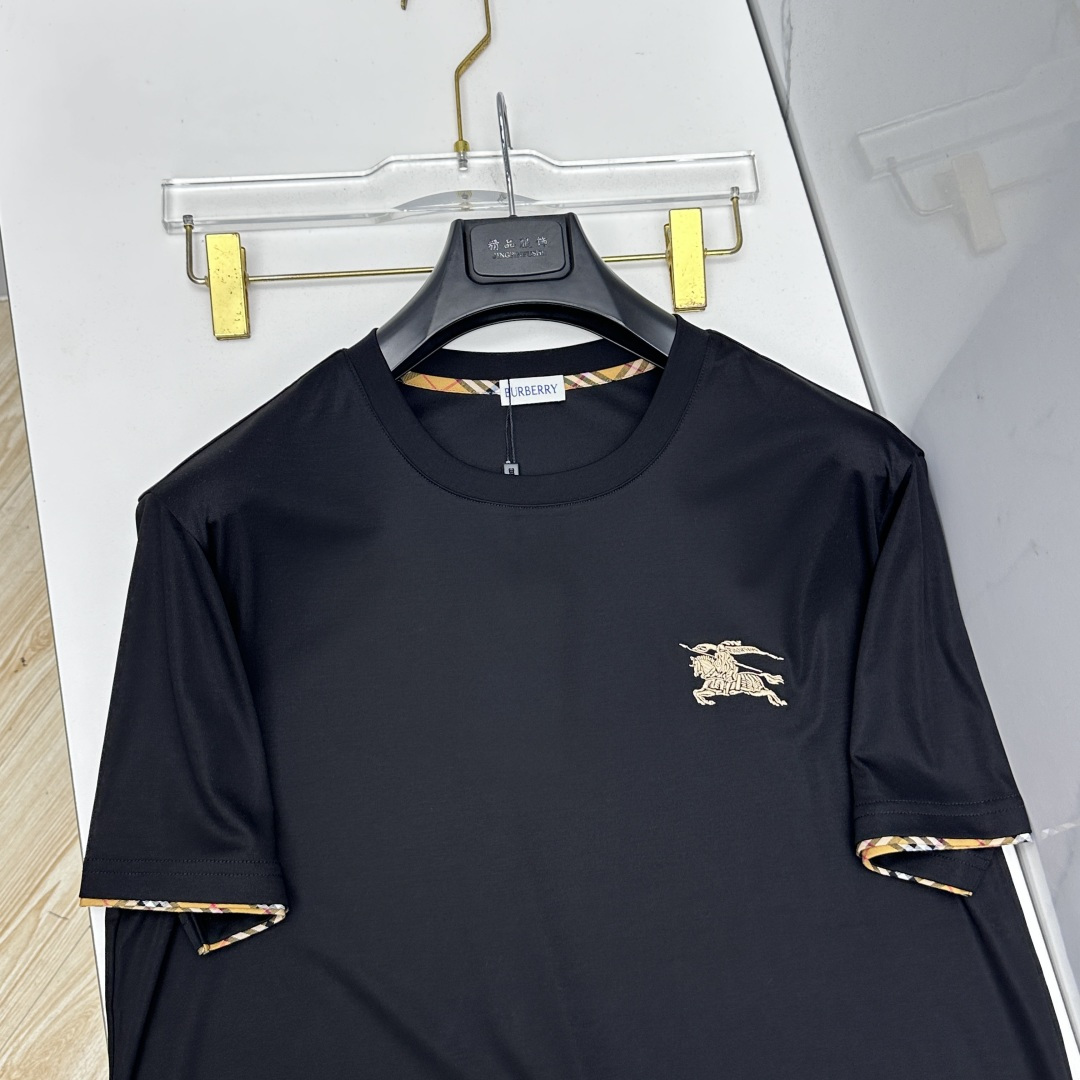 🆕Burberry巴宝莉 春夏新款首发专柜最新款短袖圆领T恤 高端订制 设计前卫时尚！品牌logo工艺设