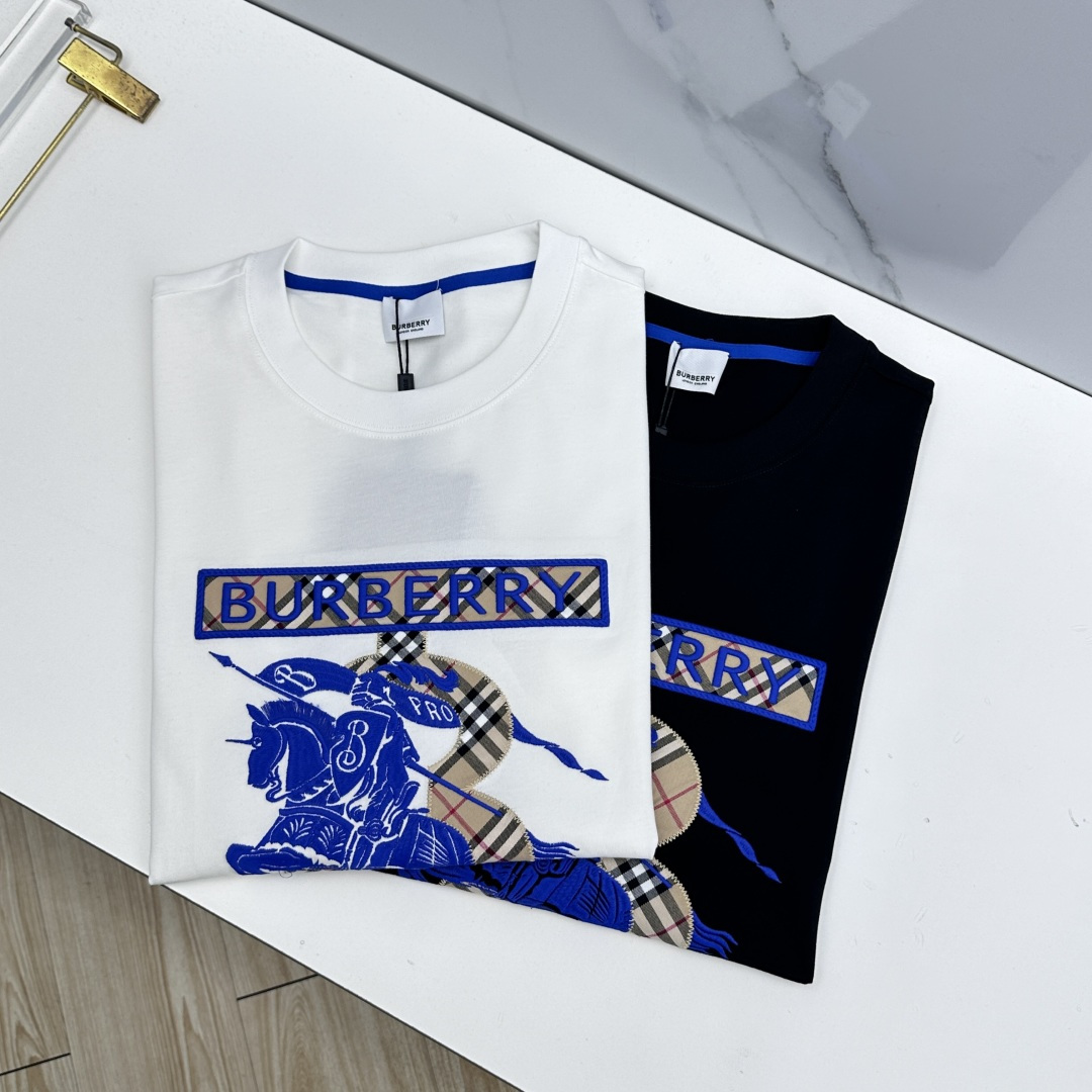 🆕Burberry巴宝莉 2026春夏新款短袖 官网同款T恤，双纱纯棉面料 多元化搭配 迎合眼下时尚前沿