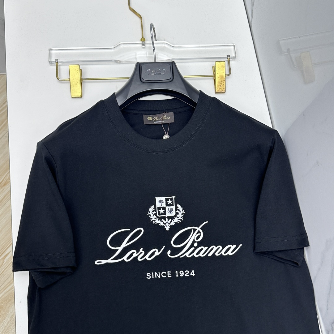 🆕Loro Piana  春夏新款短袖 官网同款T恤，双纱纯棉面料 多元化搭配 迎合眼下时尚前沿的创新趋