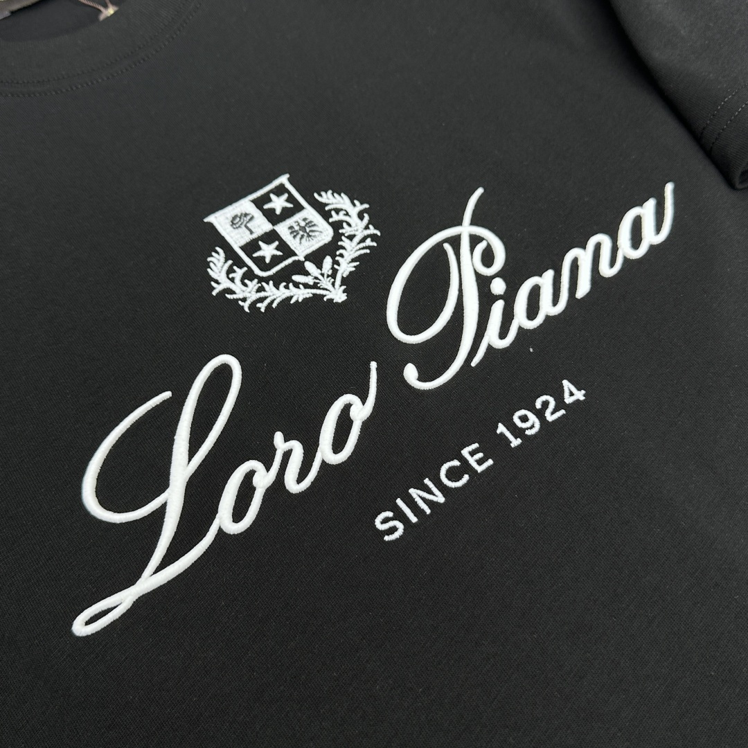 🆕Loro Piana  春夏新款短袖 官网同款T恤，双纱纯棉面料 多元化搭配 迎合眼下时尚前沿的创新趋