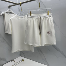 🆕LOEWE罗意威 春夏新款套装,男女款 贸易公司渠道稀出,基本每一季都会有它的背影所在,期待着所有潮男 🆕LOEWE罗意威 春夏新款套装,男女款 贸易公司渠道稀出,基本每一季都会有它的背影所在,期待着所有潮男