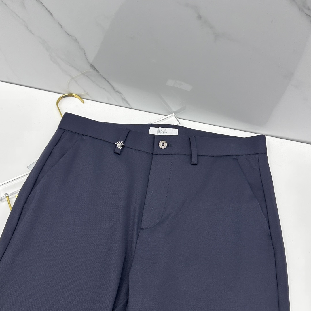 🆕Dior迪奥 春夏新品休闲西裤，官网同步发售，裤身工艺设计，橡筋抽绳裤腰，客供辅料、面料定制，柔软丝滑