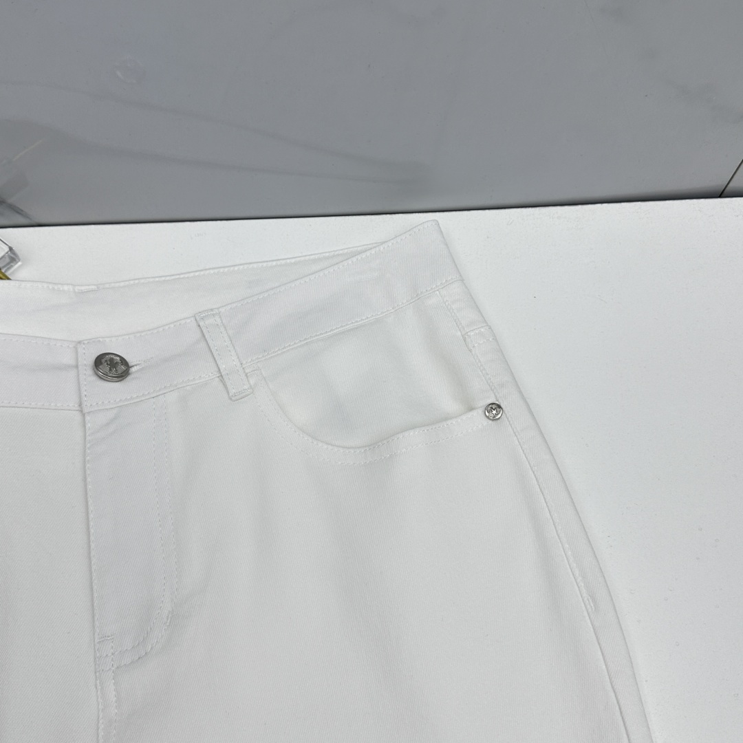 🆕Moncler蒙口🔥高端定制、春夏最新款牛仔裤 极简舒适 柜台同步发售 原版定制复刻 客供五金辅料 原