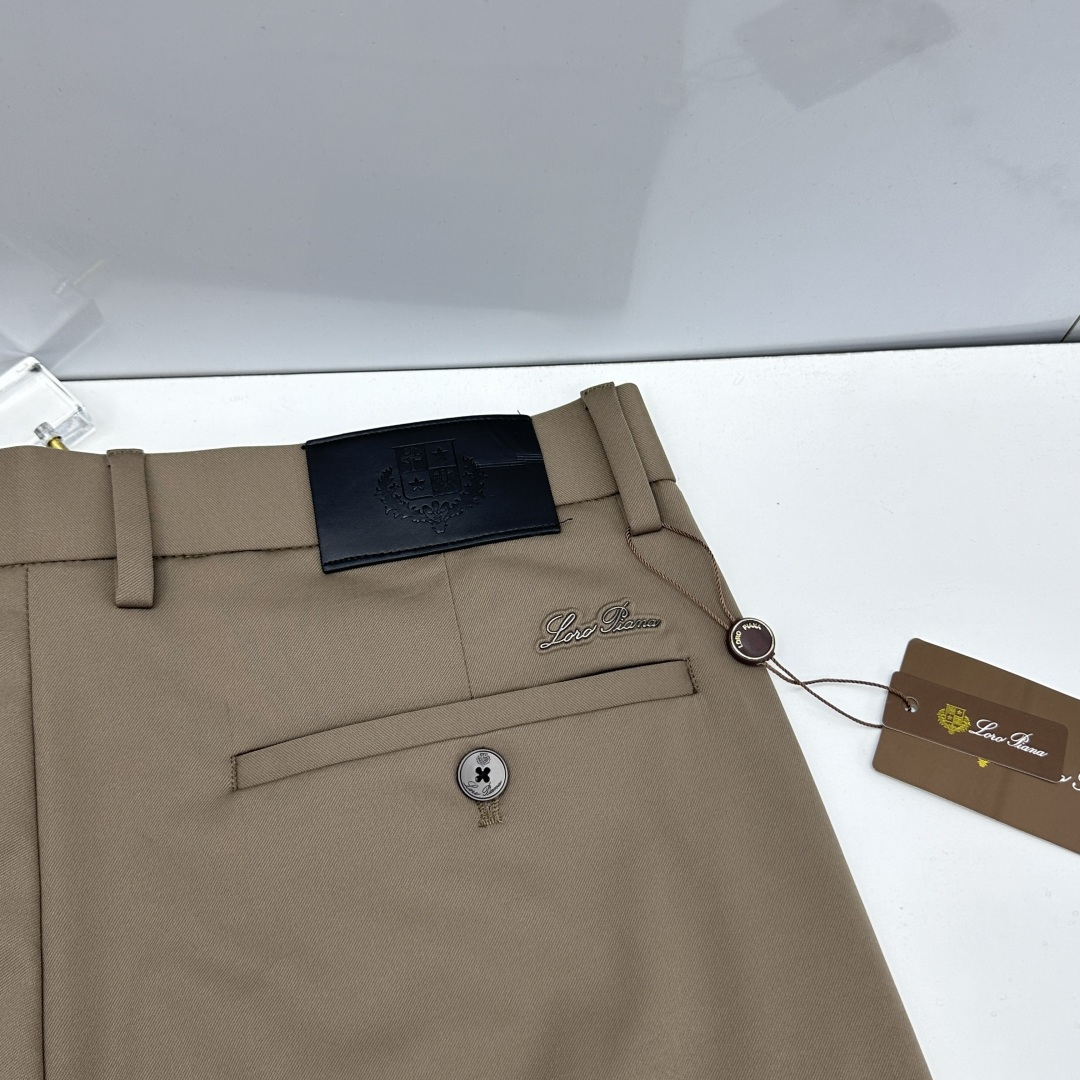 🆕Loro Piana 春夏新品休闲西裤，官网同步发售，裤身工艺设计，客供辅料、面料定制，柔软丝滑，代工