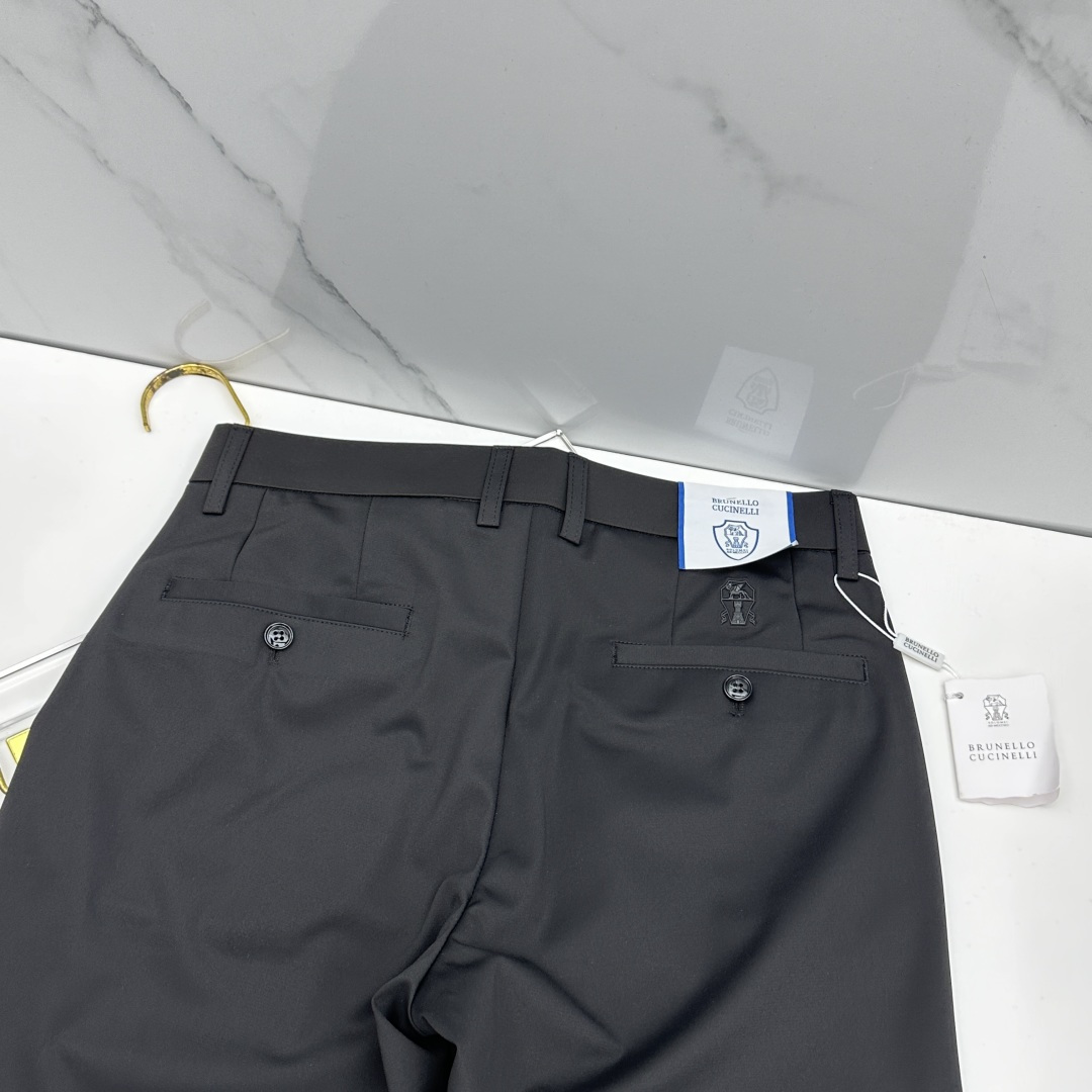 🆕BC 春夏新品休闲西裤，官网同步发售，裤身工艺设计，客供辅料、面料定制，柔软丝滑，代工厂出品免检！每个