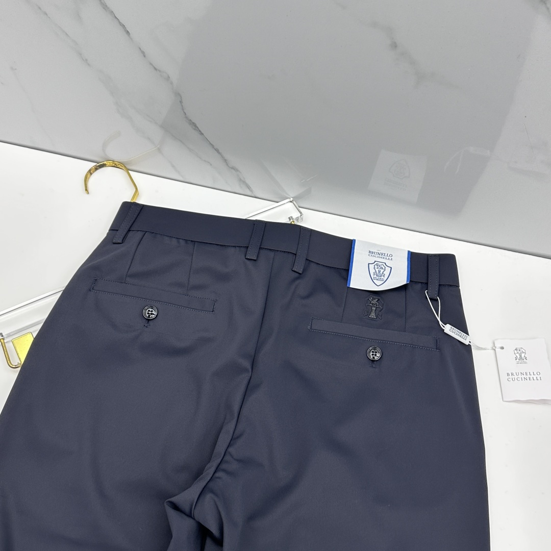 🆕BC 春夏新品休闲西裤，官网同步发售，裤身工艺设计，客供辅料、面料定制，柔软丝滑，代工厂出品免检！每个