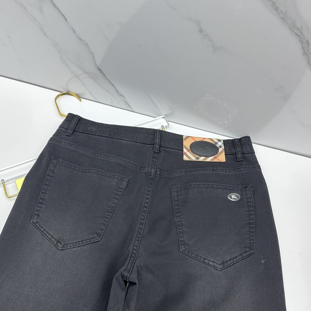 🆕Burberry巴宝莉 🔥高端定制、最新款牛仔裤 柜台同步发售 原版定制复刻 客供五金辅料 原单品质 