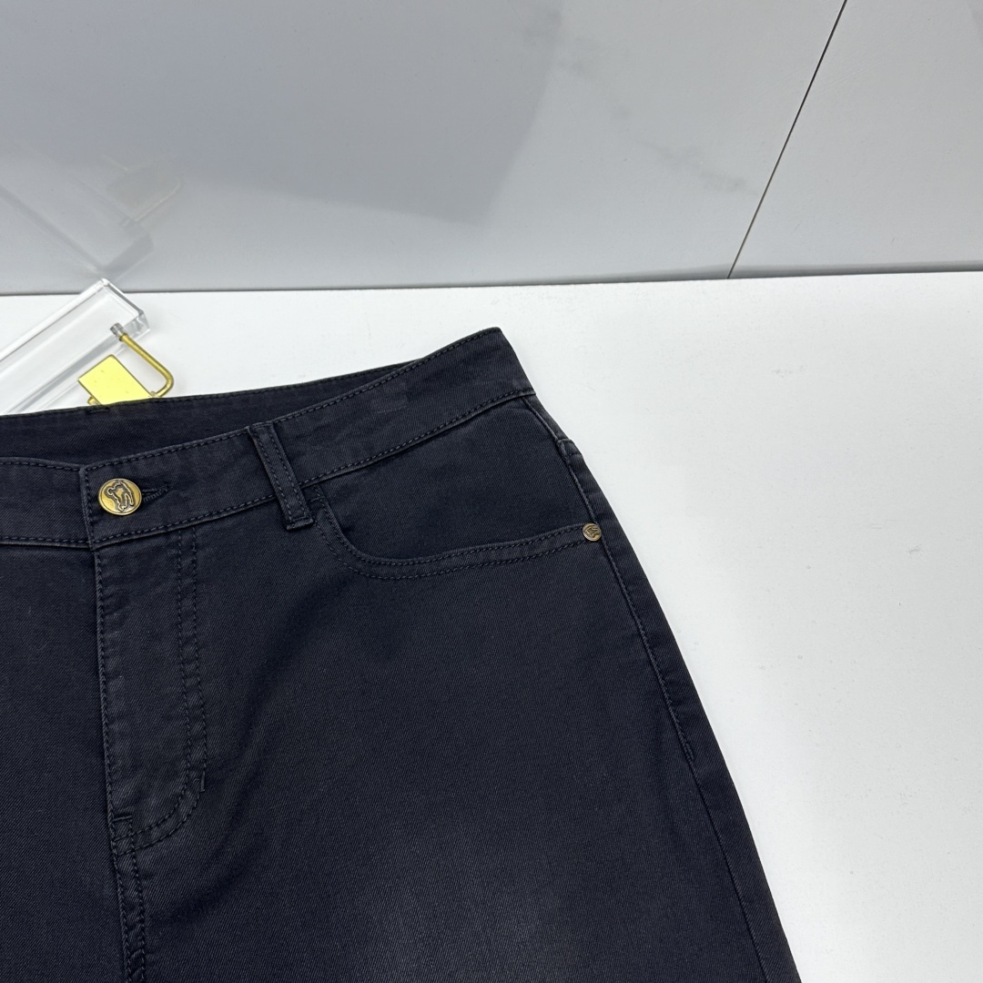 🆕Burberry巴宝莉 🔥高端定制、最新款牛仔裤 柜台同步发售 原版定制复刻 客供五金辅料 原单品质 