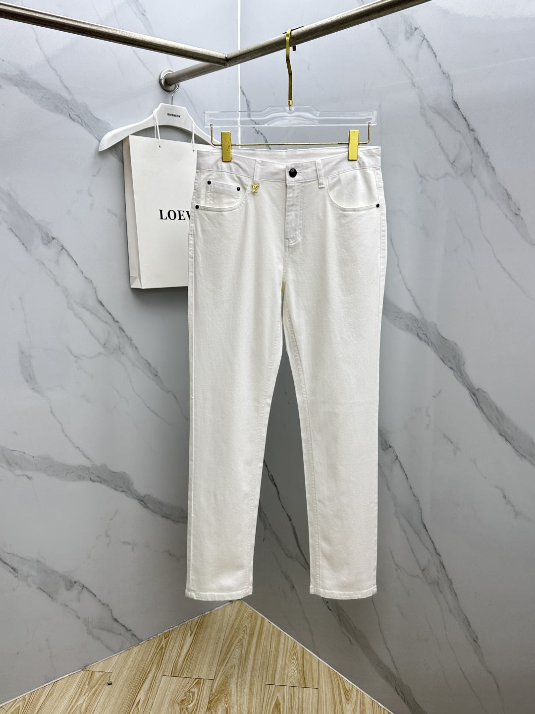 🆕Louis Vuitton路易威登 🔥高端定制、最新款牛仔裤 柜台同步发售 原版定制复刻 客供五金辅料