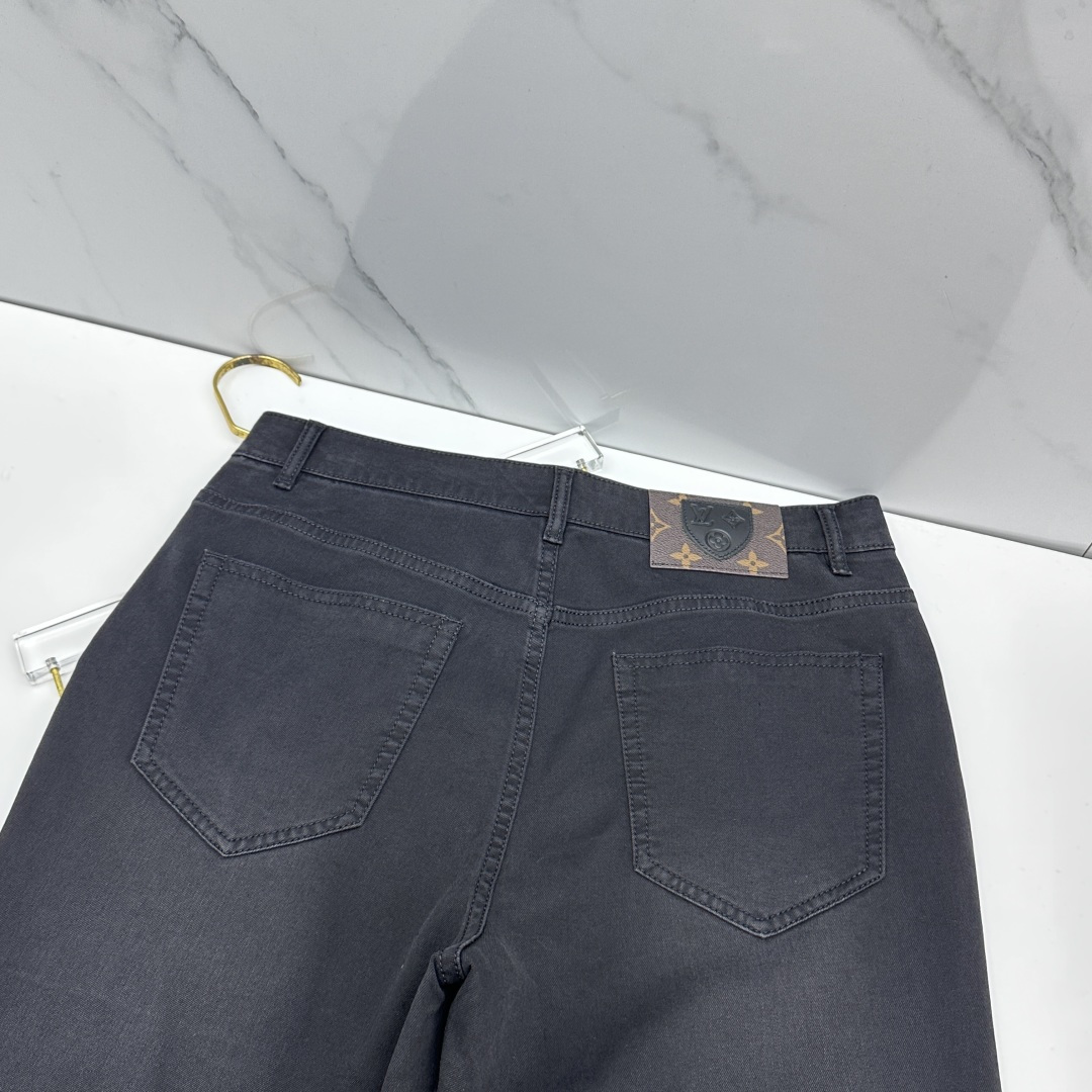 🆕Louis Vuitton路易威登 🔥高端定制、最新款牛仔裤 柜台同步发售 原版定制复刻 客供五金辅料