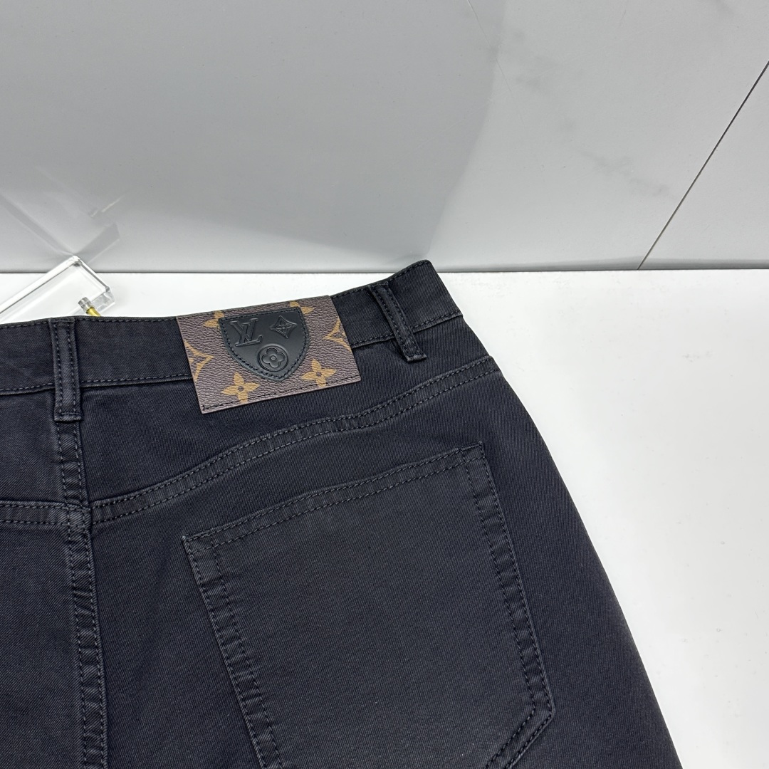 🆕Louis Vuitton路易威登 🔥高端定制、最新款牛仔裤 柜台同步发售 原版定制复刻 客供五金辅料