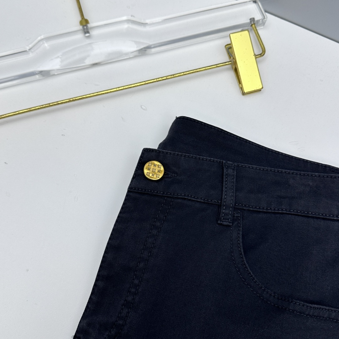 🆕Louis Vuitton路易威登 🔥高端定制、最新款牛仔裤 柜台同步发售 原版定制复刻 客供五金辅料