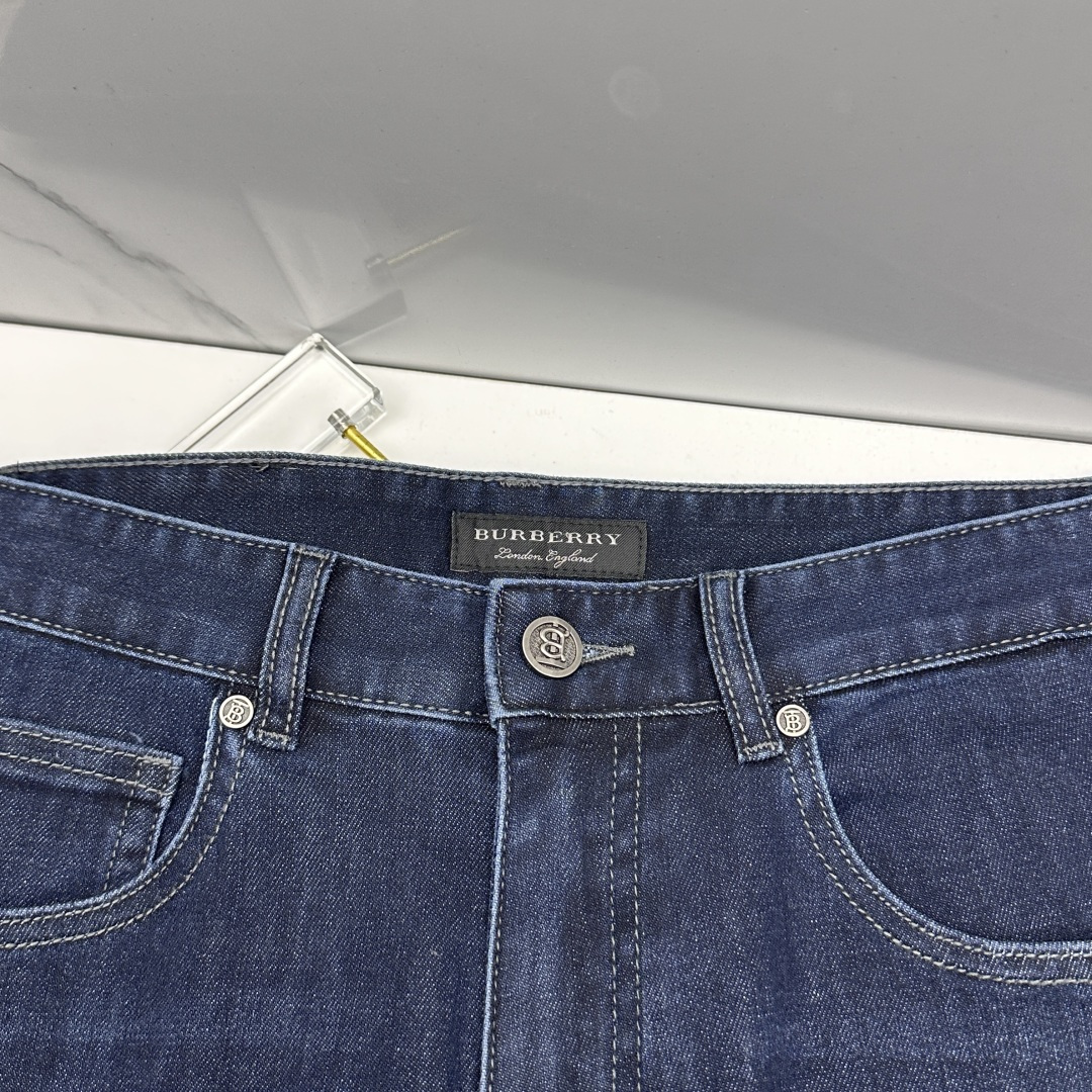 🆕Burberry巴宝莉 🔥高端定制、最新款牛仔裤 柜台同步发售 原版定制复刻 客供五金辅料 原单品质 