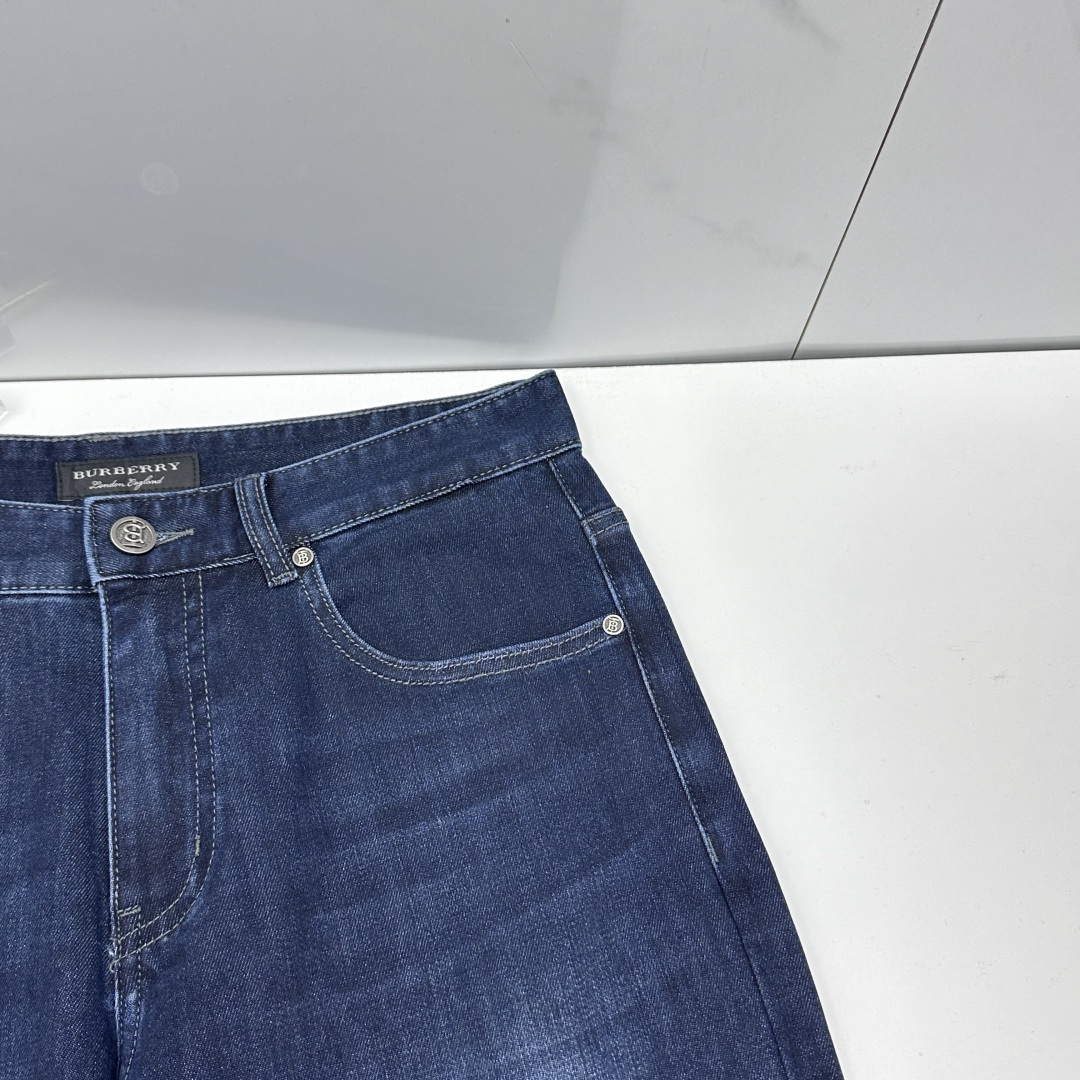 🆕Burberry巴宝莉 🔥高端定制、最新款牛仔裤 柜台同步发售 原版定制复刻 客供五金辅料 原单品质 