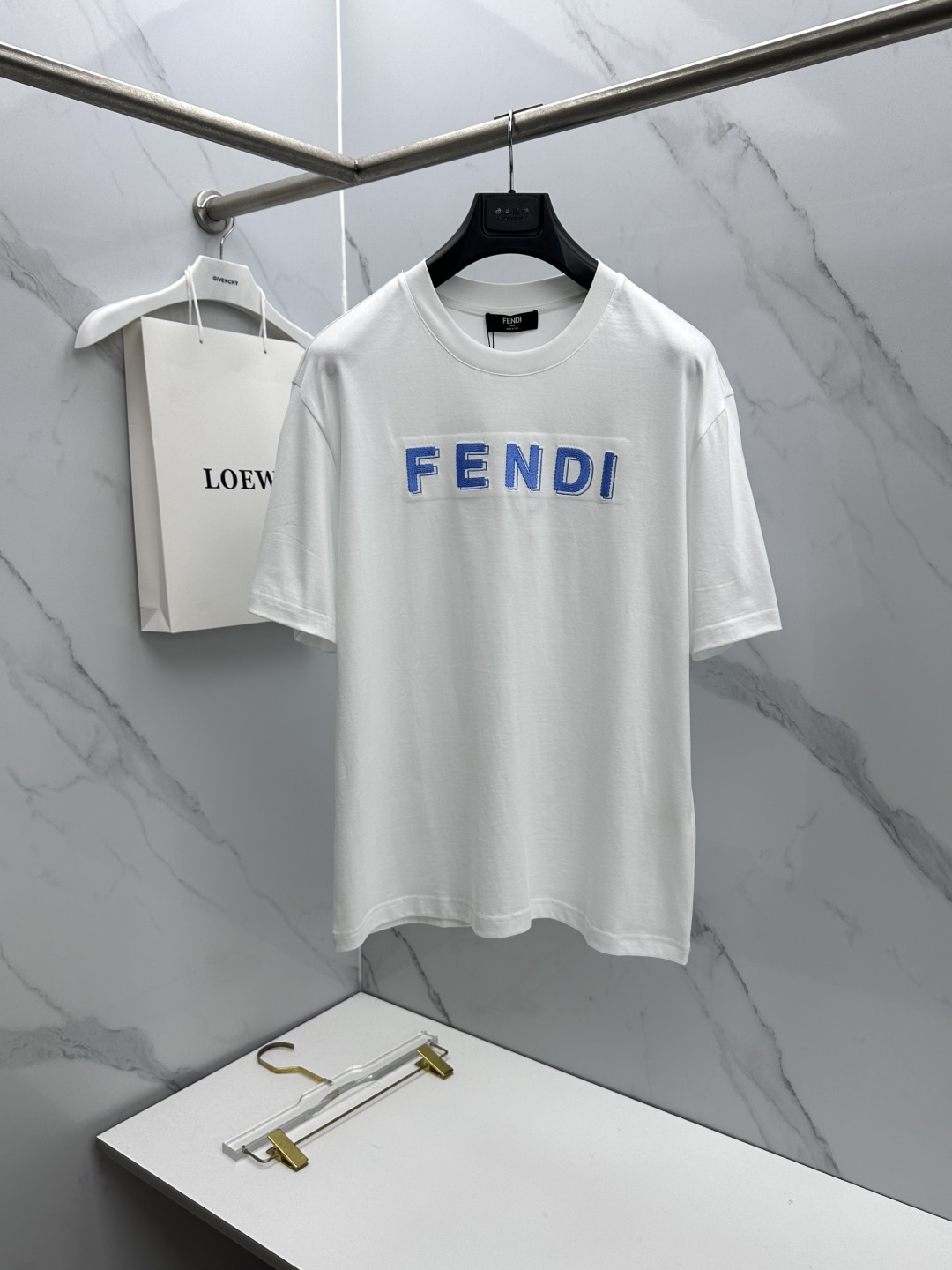 🆕Fendi芬迪 新款首发专柜最新款短袖圆领T恤 高端订制 胸前logo设计 高定面料.手感柔软.穿着舒