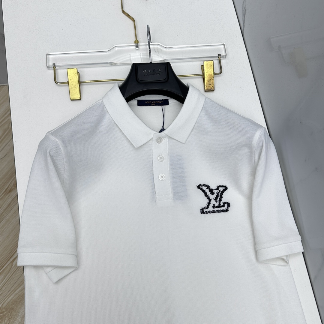 🆕LV路易威登 春夏新款翻领Polo衫短袖 简洁时尚百搭 标志性logo 吸睛显瘦 定制进口珠地棉面料 