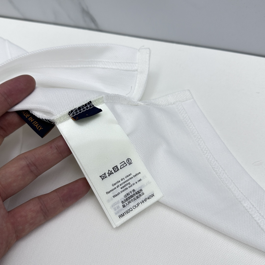 🆕LV路易威登 春夏新款翻领Polo衫短袖 简洁时尚百搭 标志性logo 吸睛显瘦 定制进口珠地棉面料 