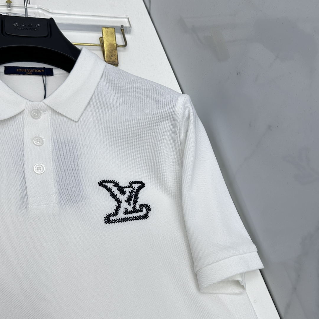 🆕LV路易威登 春夏新款翻领Polo衫短袖 简洁时尚百搭 标志性logo 吸睛显瘦 定制进口珠地棉面料 