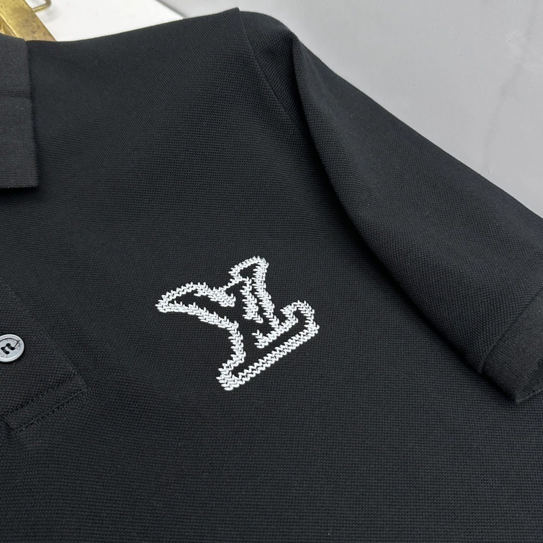 🆕LV路易威登 春夏新款翻领Polo衫短袖 简洁时尚百搭 标志性logo 吸睛显瘦 定制进口珠地棉面料 