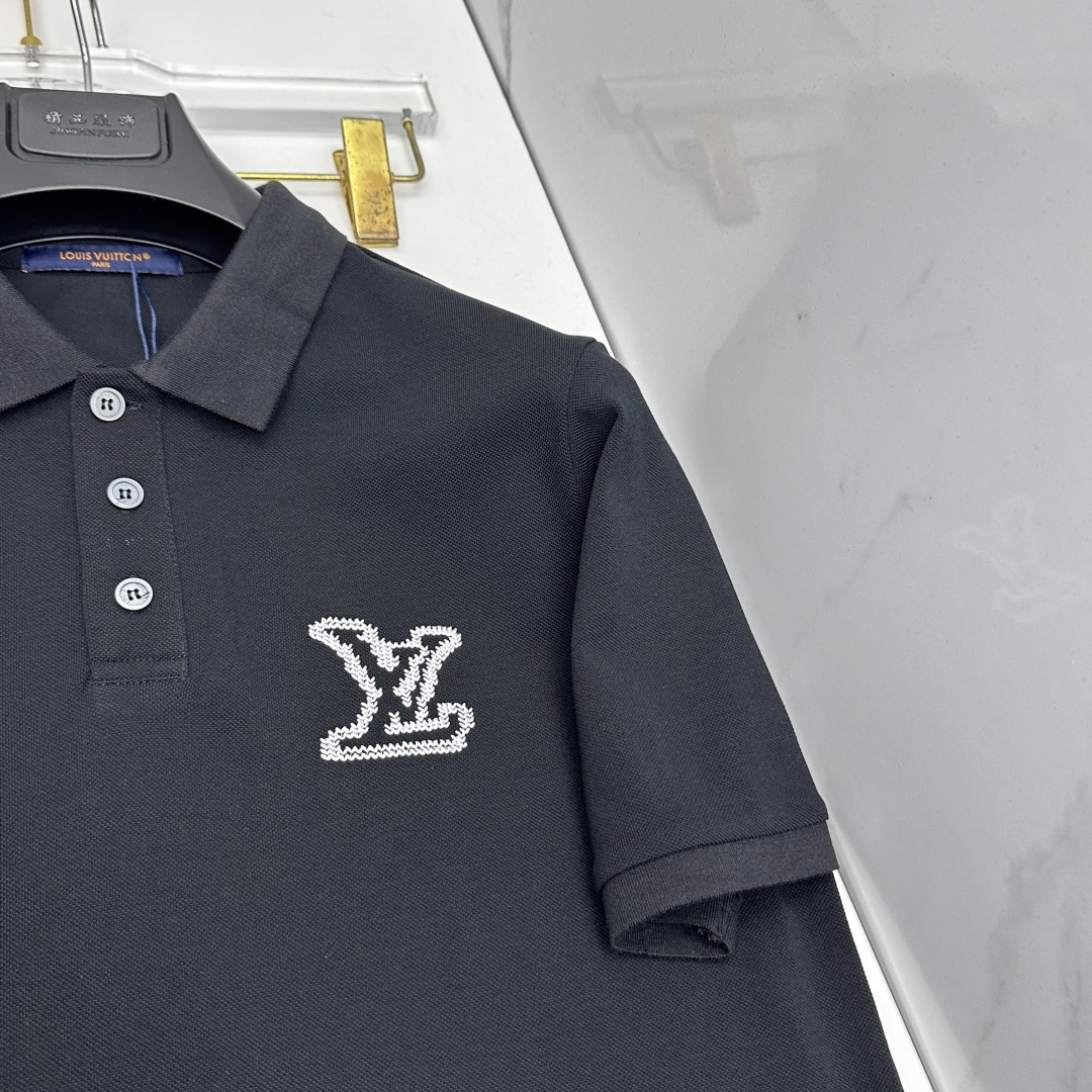 🆕LV路易威登 春夏新款翻领Polo衫短袖 简洁时尚百搭 标志性logo 吸睛显瘦 定制进口珠地棉面料 