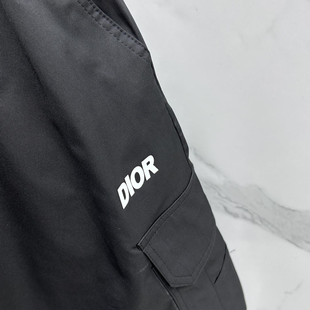 🆕Dior迪奥 26ss春夏专供新款休闲裤工装短裤  高端版本！定制面料 橡筋系扣腰头，透气舒适不粘腻，