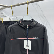 🆕Moncler蒙口 春夏新款男士轻薄防晒套装。定制速干面料 结合凉感涂层体感清凉不闷热,出汗后速干,适 🆕Moncler蒙口 春夏新款男士轻薄防晒套装。定制速干面料 结合凉感涂层体感清凉不闷热,出汗后速干,适