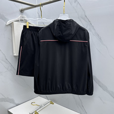 🆕Moncler蒙口 春夏新款男士轻薄防晒套装。定制速干面料 结合凉感涂层体感清凉不闷热,出汗后速干,适 🆕Moncler蒙口 春夏新款男士轻薄防晒套装。定制速干面料 结合凉感涂层体感清凉不闷热,出汗后速干,适