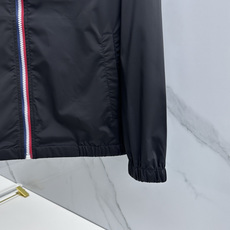 🆕Moncler蒙口 春夏新款男士轻薄防晒套装。定制速干面料 结合凉感涂层体感清凉不闷热,出汗后速干,适 🆕Moncler蒙口 春夏新款男士轻薄防晒套装。定制速干面料 结合凉感涂层体感清凉不闷热,出汗后速干,适
