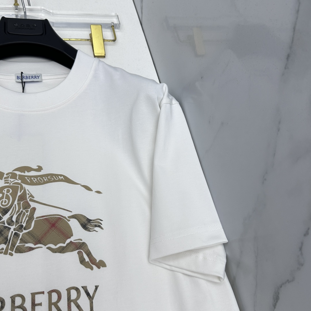 🆕Burberry巴宝莉 新款首发专柜最新款短袖圆领T恤 高端订制 胸前logo 高定纯棉面料.手感柔软