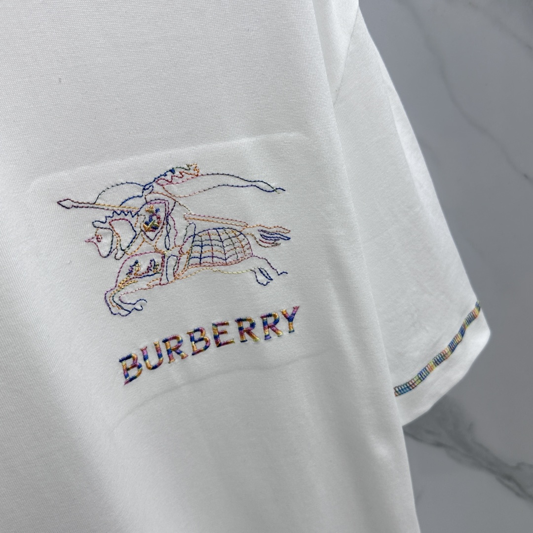 🆕Burberry巴宝莉 26新款首发专柜最新款短袖圆领T恤 高端订制 胸前骑士logo字母刺绣精美 高