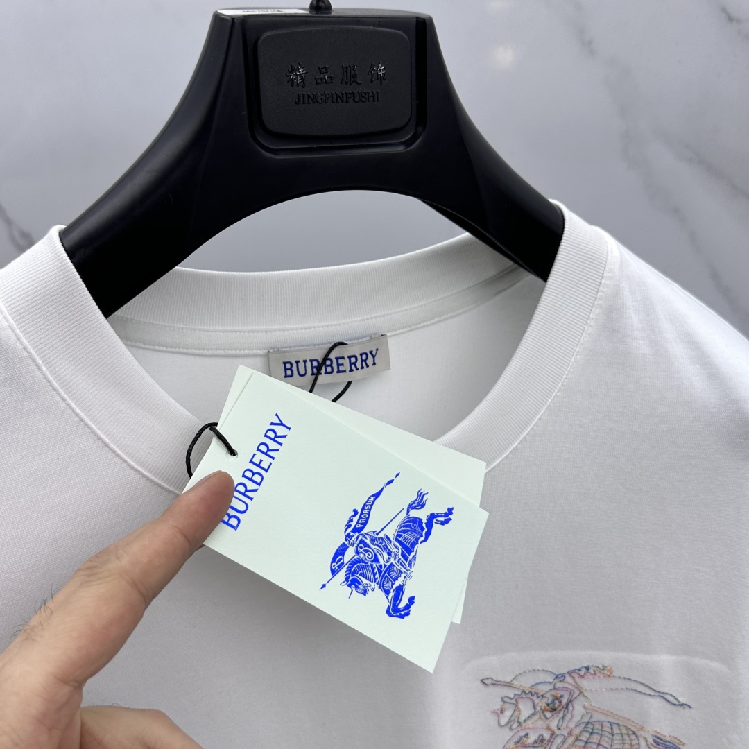 🆕Burberry巴宝莉 26新款首发专柜最新款短袖圆领T恤 高端订制 胸前骑士logo字母刺绣精美 高