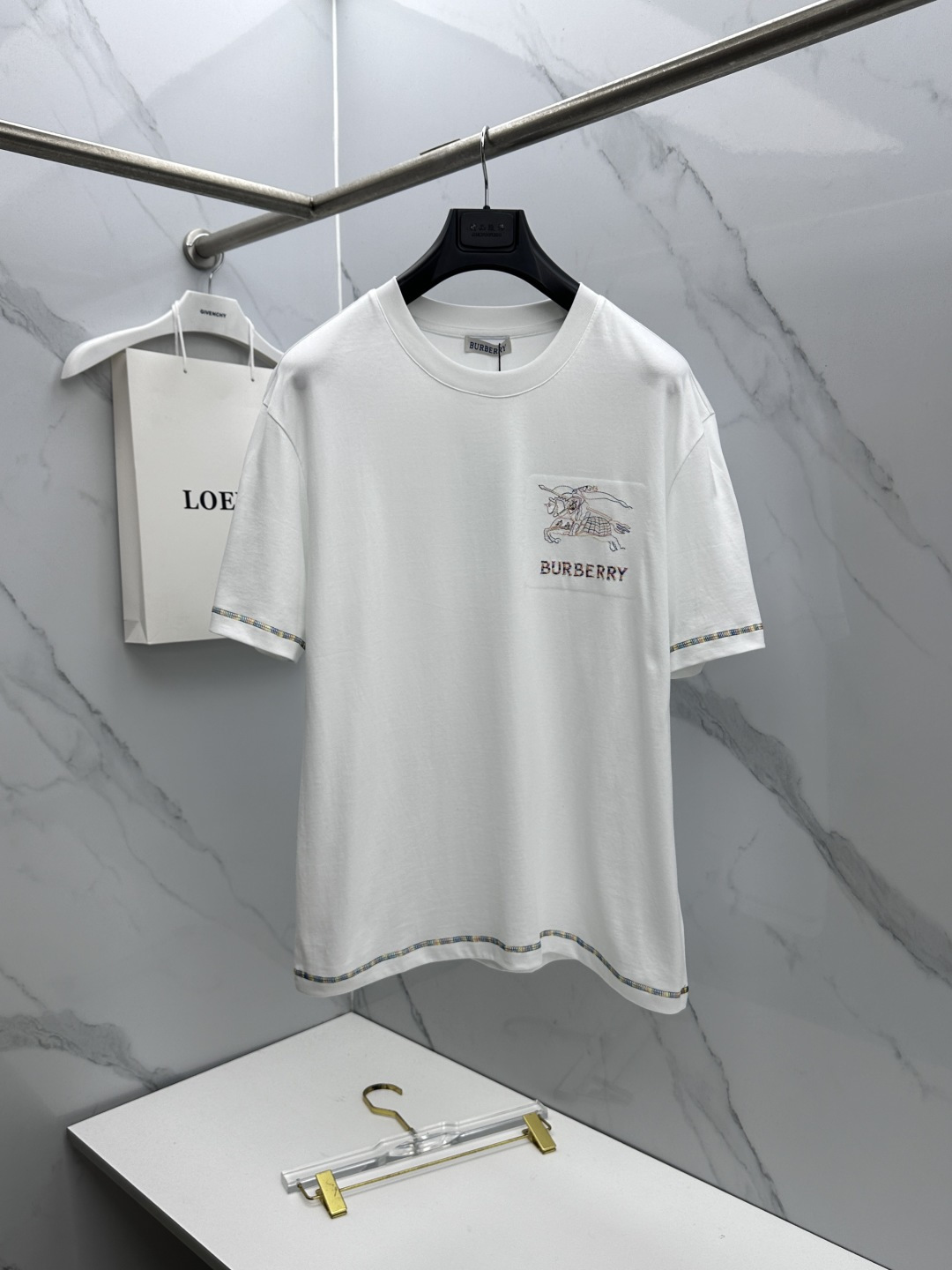 🆕Burberry巴宝莉 26新款首发专柜最新款短袖圆领T恤 高端订制 胸前骑士logo字母刺绣精美 高