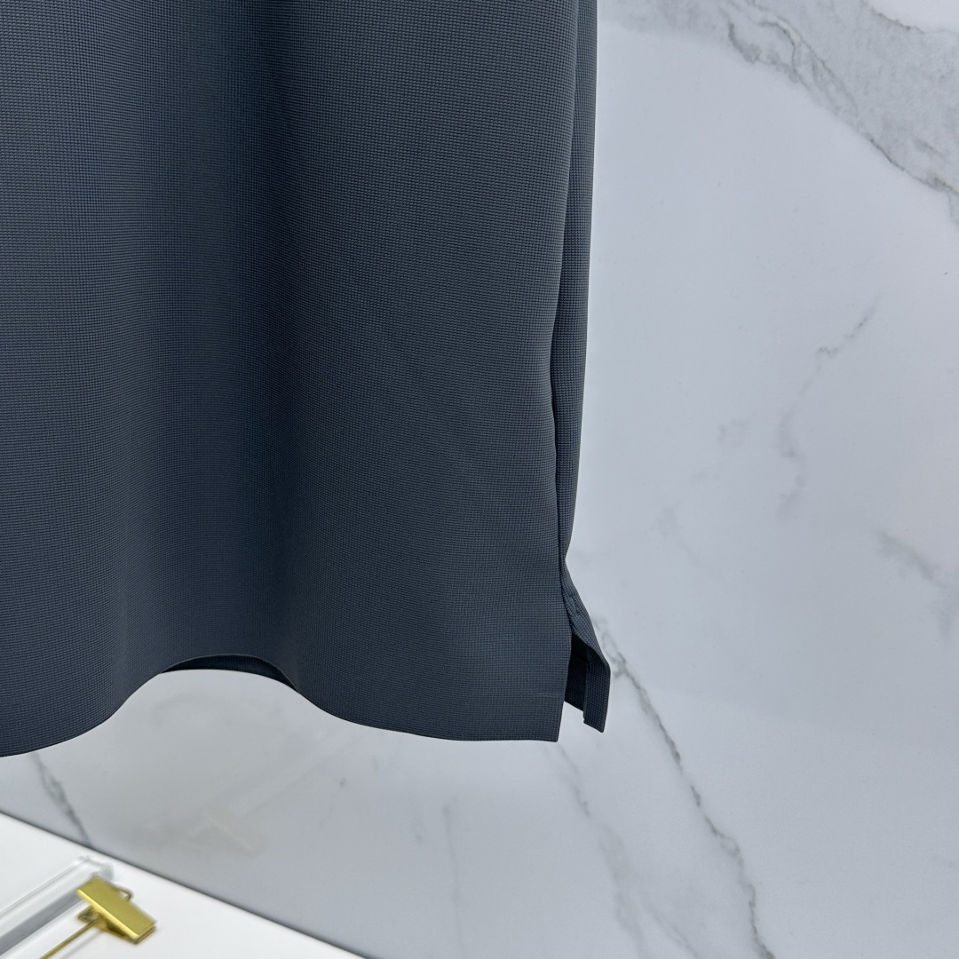 🆕Burberry巴宝莉 高端货商务 白领 单位人士必入单品！ 休闲商务翻领短袖，科技面料，体感非常棒，
