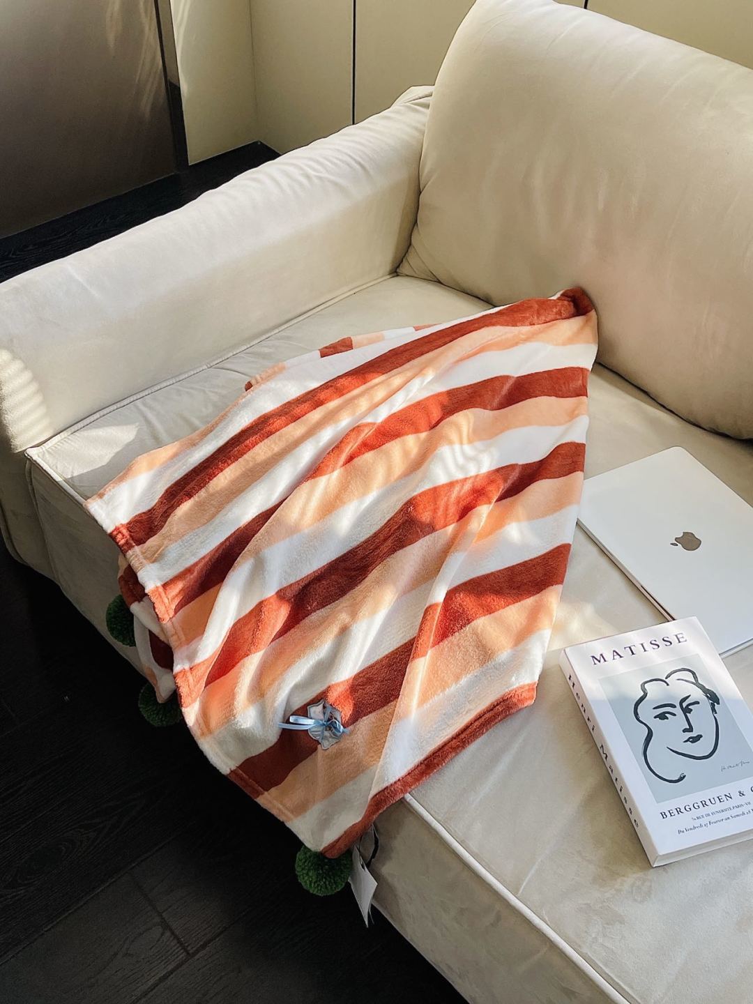 Chanel Maison Lifestyle Luxury Home Decor Blanket Tableware Bedding 6
