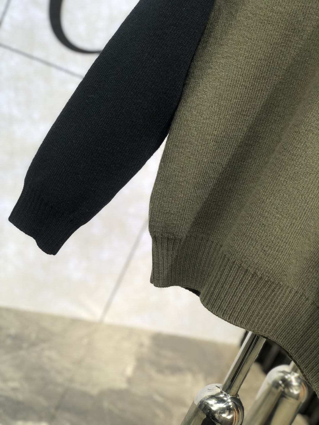       。 。TB。24秋冬新款针织羊毛衫，专柜同步发售！定制专属羊毛🐑面料，从容百搭，档次极高，D