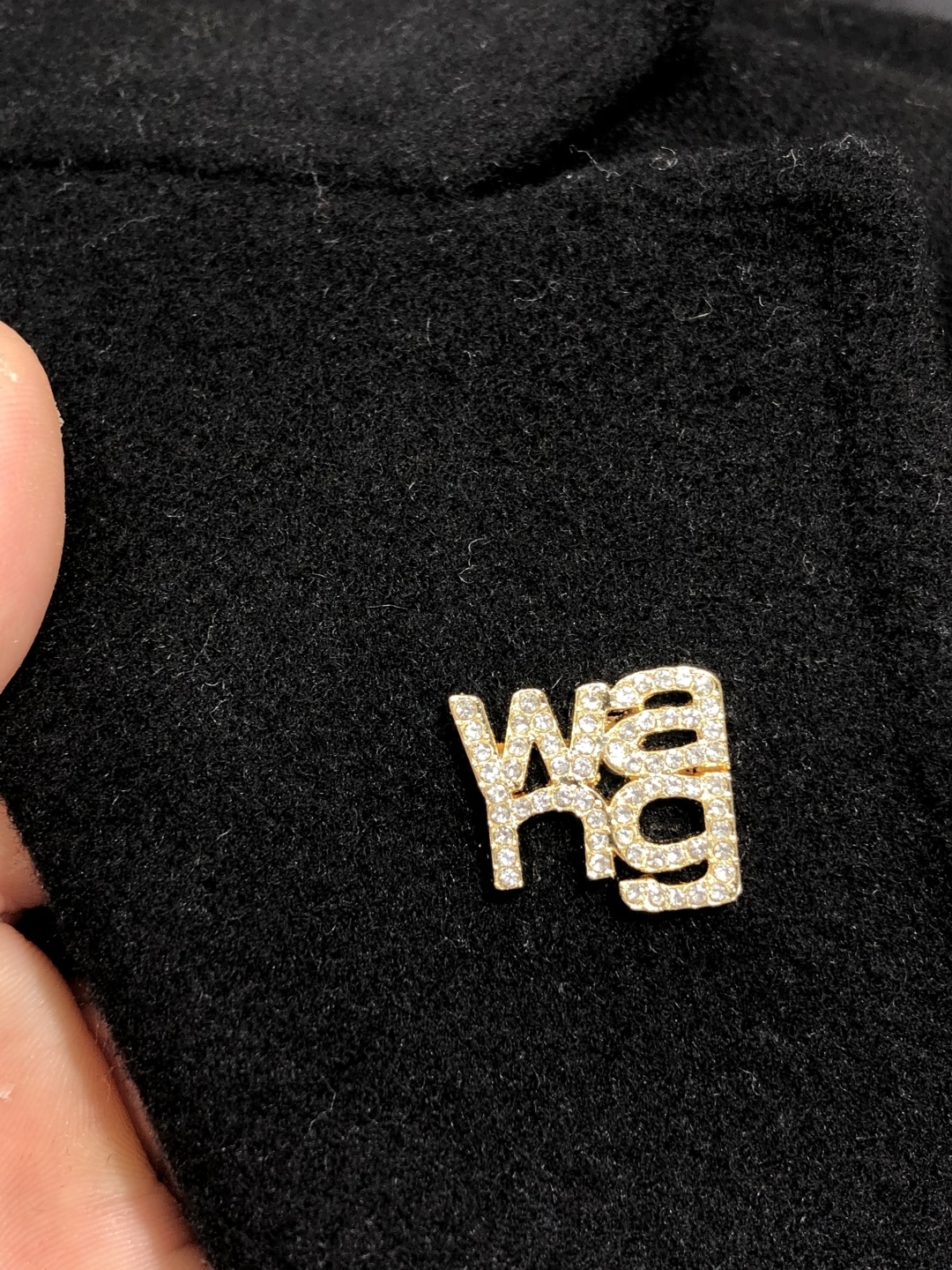 。 。wang。2024 秋冬新款男士羊绒肯希顿大衣。这款大衣堪称时尚与品质的完美结合。