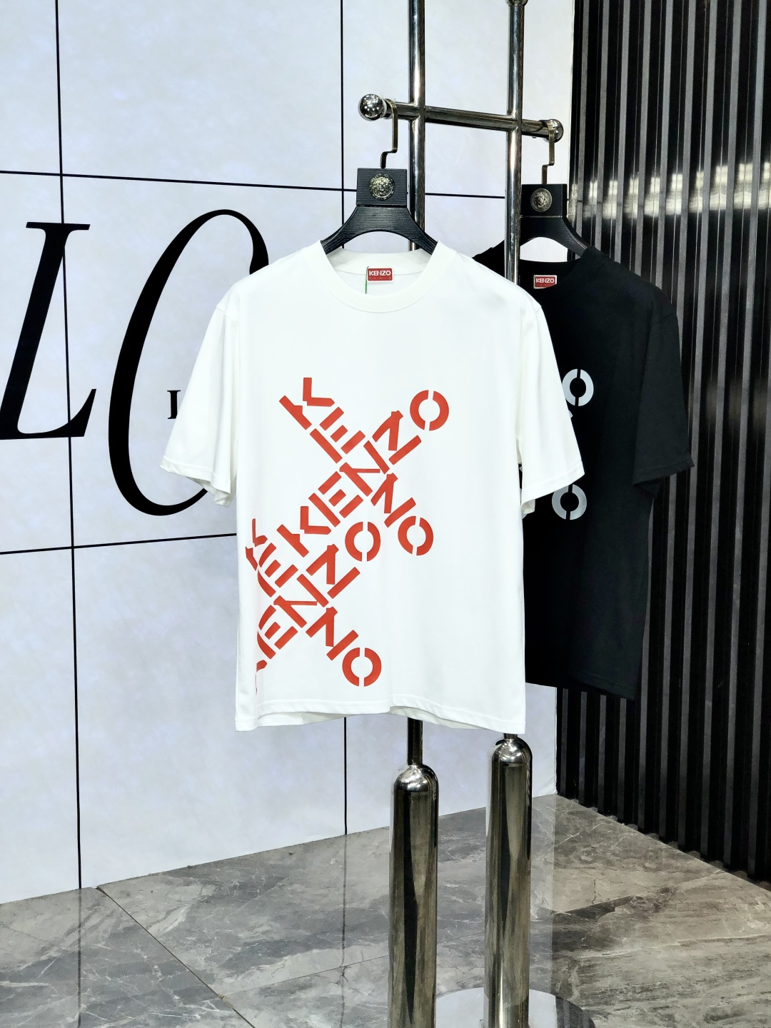 NO:141180,.ymenzo.2025 spring and summer new product fashionable round neck short sleeve high-end custom versatile style!  More practical, anyone can easily control it. It is made of European cotton pure cotton fabric, luxurious and classic brand logo design, w is very high-end and must-have if you understand the goods!  The style cut is a slim fit. 6 is very exquisite, showing aura and highlighting the exquisiteness of business men. This is the unique feature. The right slim fit, and the upper body effect is very good. Size M-3XL, T-shirt, alexander wang19860909.ymenzo.2025春夏新品时尚圆领短袖高级定制百搭款式！更有实用感 任何人都可以轻松驾驭 采用欧棉纯棉面料制作,奢华经典品牌logo设计,w非常显档次懂货的必须入！版型剪裁属于修身款 6非常精致,显气场,又会凸显商务男士的精致,这就是独到之处,恰到好处的修身,上身效果非常赞.尺码M-3XL,,T-shirt,alexander wang,Men's clothing