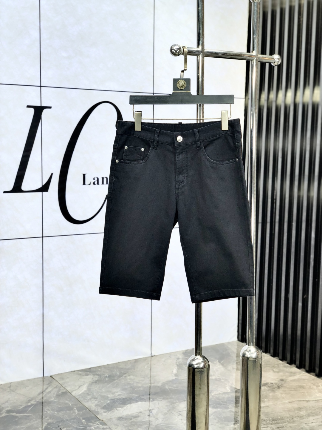 NO:161893,Armani. The official counter on the official website is released simultaneously, 2025SS spring and summer new men's casual jeans, original single quality, customized original denim fabric for counter, logo pattern design, original hardware and accessories for b trousers, three-dimensional and clear, realistic effect, c super trendy personality, fashionable and stylish upper body!  Trendy men's must-have items, number 28-38,,armani,jeans,alexander wang19860909阿玛尼.官网专柜同步发售,2025SS春夏新品男士休闲牛仔裤,原单品质,专柜定制原版牛仔面料,logo图案设计,b裤身原版五金辅料装饰,立体清晰,效果逼真,c超级潮流个性,上身时尚有型！潮男必备单品 码数28-38,,armani,jeans,alexander wang,Men's clothing