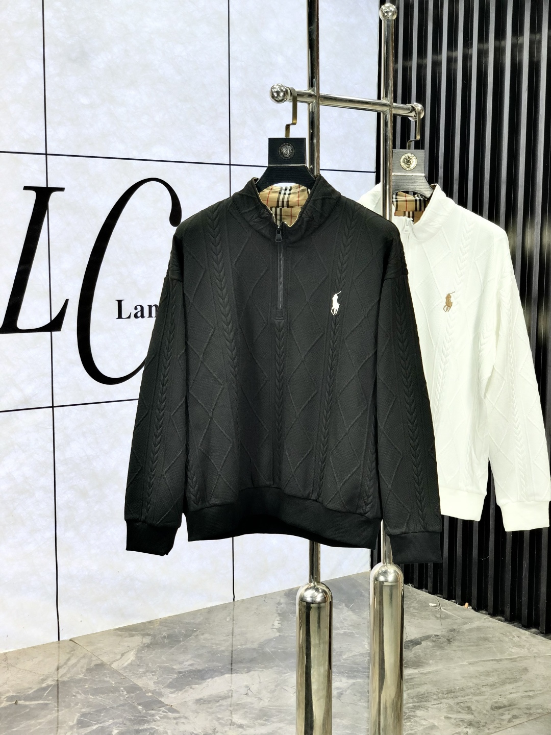 NO:518099,.polo .2025 autumn and winter new letter logo knitted cotton sweatshirt T-shirt channel quality!  Urban series products, created with full luxury letter logo elements, high-end temperament and top style, a single item with a very tone and charm!  Original custom imported double-sided water-soluble cotton fabric, comfortable to touch, embroidered letter design effect is quite exquisite, fashionable, classic and versatile!  Size M—XXXL.m wear 175/130 catties, hoodie, sweatshirts, tees, t-shirt, alexander wang19860909.polo .2025秋冬新款字母logo针织棉卫衣T恤 渠道精品！都市系列产物,奢华程度满分的字母logo元素打造,高端气质型必入的极品款式,一款极具腔调感与魅力的单品！ 原版定制进口双面水溶棉面料,手感舒适,刺绣字母设计效果相当精致,时尚经典百搭！ 尺码M—XXXL.m穿175/130斤,,hoodie,sweatshirts,tees，t-shirt,alexander wang,Men's clothing