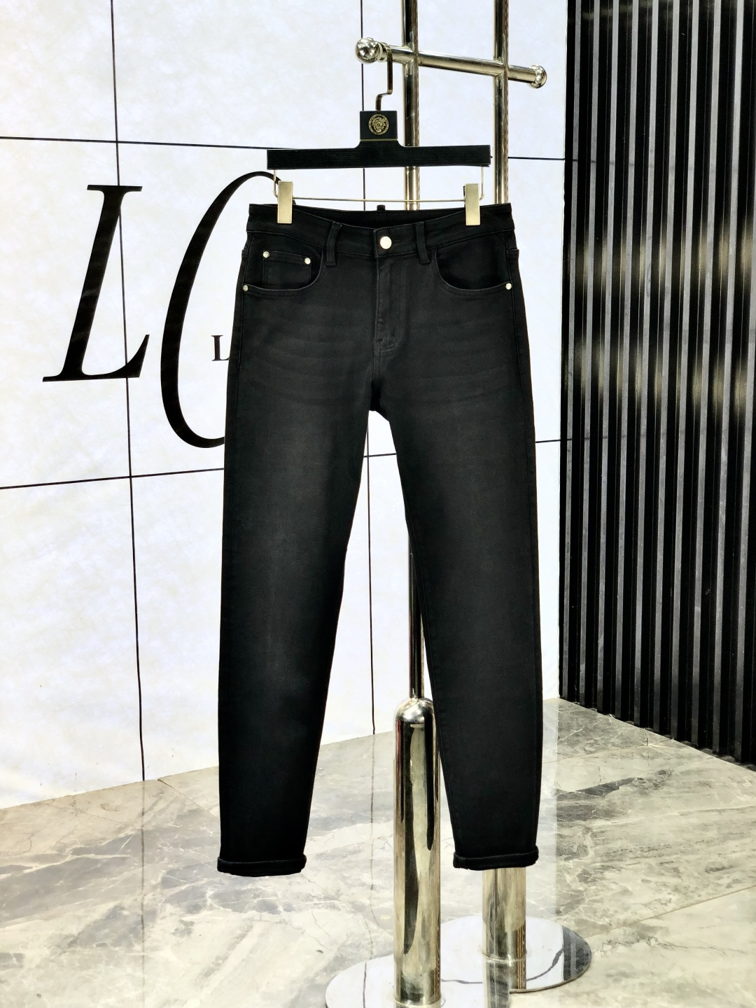 NO:525633,Paul's new autumn and winter style official counters are available simultaneously, 2025SS new autumn and winter men's casual jeans, original single quality, custom-made original denim fabric for counters, logo pattern design, original hardware and accessories for b trousers body, three-dimensional and clear, c super trendy and personalized, fashionable and stylish on the upper body!  Trendy men's must-have items, 28-38, jeans, alexander wang19860909保罗 秋冬新款官网专柜同步发售,2025SS秋冬新品男士休闲牛仔裤,原单品质,专柜定制原版牛仔面料,logo图案设计,b裤身原版五金辅料装饰,立体清晰,c超级潮流个性,上身时尚有型！潮男必备单品 码数28-38,,jeans,alexander wang,Men's clothing