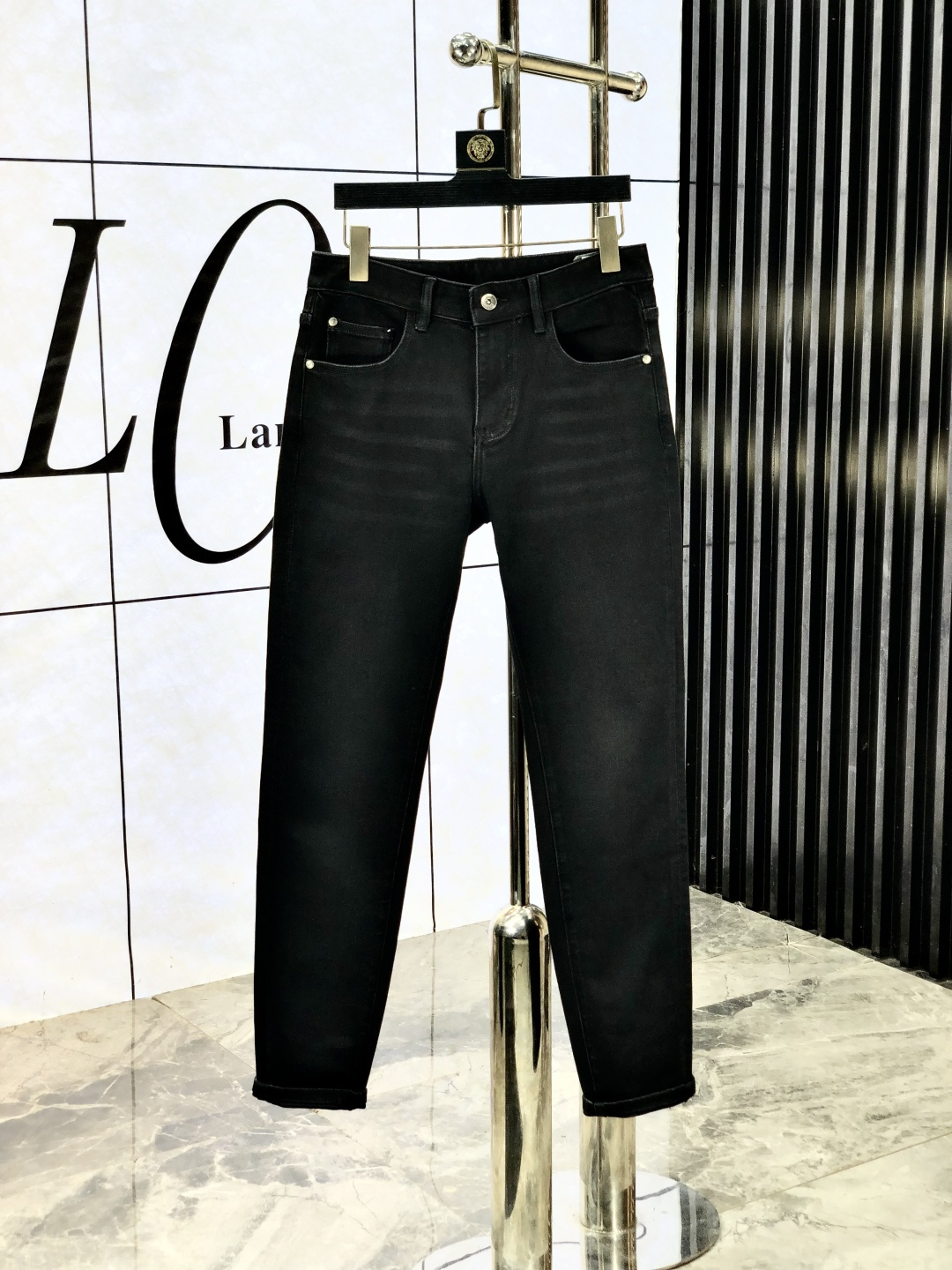 NO:530016,.Paul. The official counter is released simultaneously, 2025SS autumn and winter new men's casual jeans, original single quality, custom-made original denim fabrics in the counter, logo pattern design, H pants original hardware and accessories decoration, three-dimensional and clear, f super trendy and personalized, fashionable and stylish on the upper body!  Trendy men's must-have items, 28-38, jeans, alexander wang19860909.保罗 .官网专柜同步发售,2025SS秋冬新品男士休闲牛仔裤,原单品质,专柜定制原版牛仔面料,logo图案设计,h裤身原版五金辅料装饰,立体清晰,f超级潮流个性,上身时尚有型！潮男必备单品 码数28-38,,jeans,alexander wang,Men's clothing