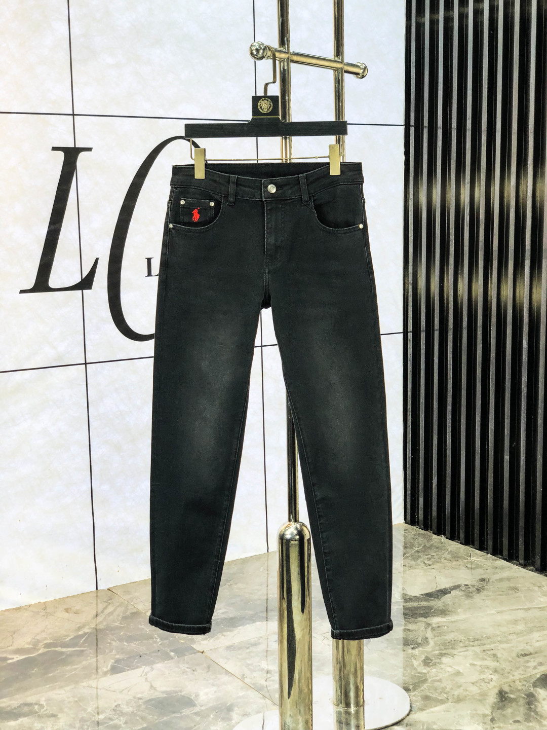 NO:538502,.Ralf Lauren. The official counter is released simultaneously, 2025SS autumn and winter new men's casual jeans, original single quality, customized original denim fabric for counter, logo pattern design, original hardware and accessories for 6 trousers, three-dimensional and clear, realistic effect, super trendy and personalized, fashionable and stylish on the upper body!  Trendy men's must-have items, 29-38, jeans, alexander wang19860909.拉夫劳伦.官网专柜同步发售,2025SS秋冬新品男士休闲牛仔裤,原单品质,专柜定制原版牛仔面料,logo图案设计,6裤身原版五金辅料装饰,立体清晰,效果逼真,超级潮流个性,上身时尚有型！潮男必备单品 码数29-38,,jeans,alexander wang,Men's clothing