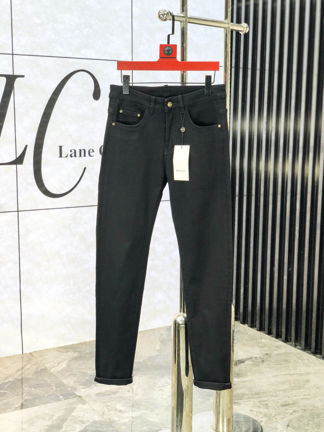 NO:600073,.Gucci. Official website counter is on sale simultaneously, 2025SS new autumn and winter men's casual jeans, original quality, counter customized original denim fabric, logo pattern design, b pants body original hardware decoration, three-dimensional and clear, c super trendy personality, fashionable and stylish upper body!  Must-have items for trendy men in sizes 28-38, gucci, jeans, alexander wang19860909.Gucci.官网专柜同步发售,2025SS秋冬新品男士休闲牛仔裤,原单品质,专柜定制原版牛仔面料,logo图案设计,b裤身原版五金辅料装饰,立体清晰,c超级潮流个性,上身时尚有型！潮男必备单品 码数28-38,,gucci,jeans,alexander wang,Men's clothing