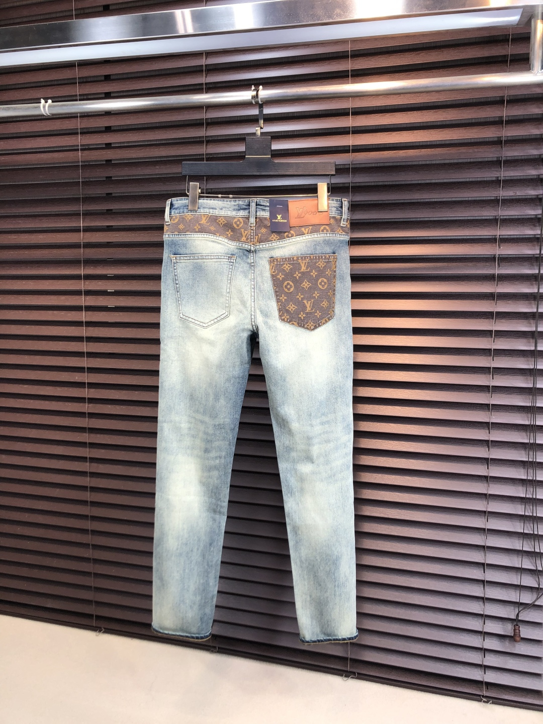 Alternative view of Louis Vuitton Jeans 11595