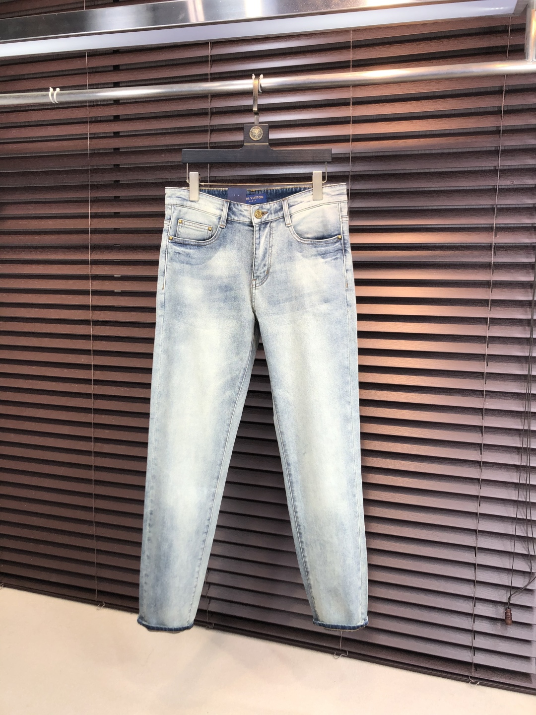 Alternative view of Louis Vuitton Jeans 11603