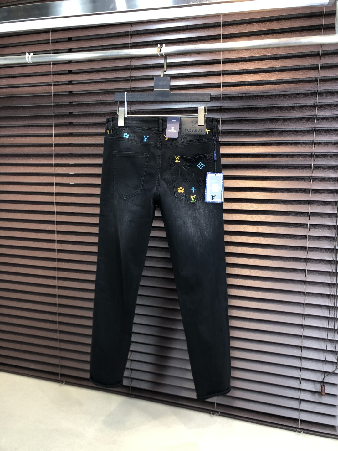 Alternative view of Louis Vuitton Jeans 11615