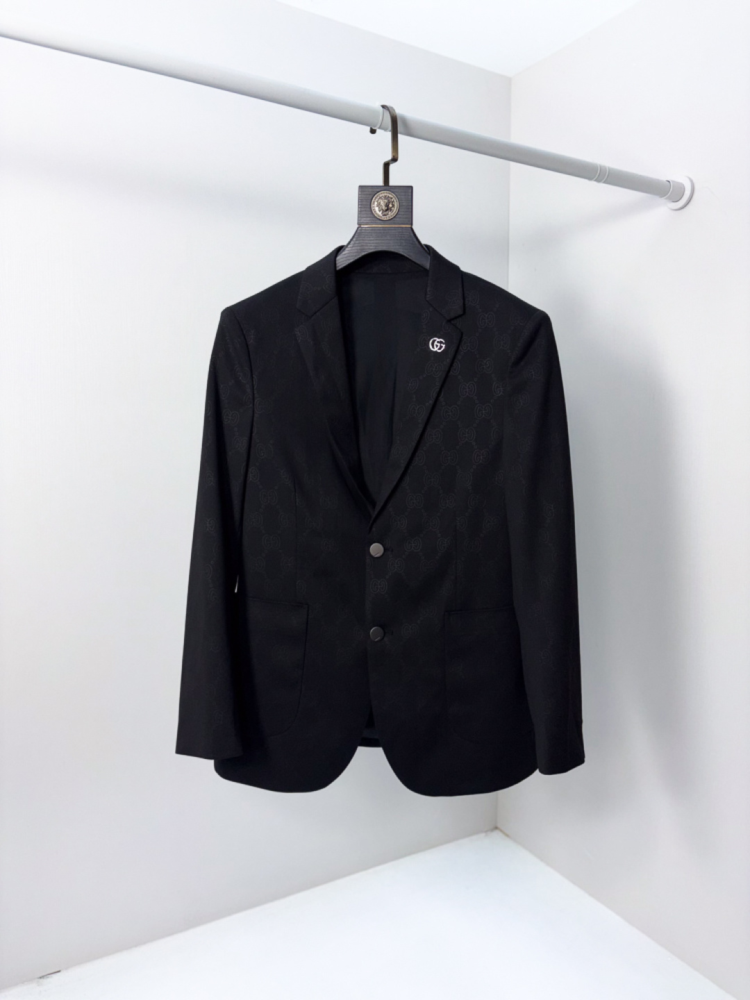 NO:906592,.Gucci.26 new spring and summer new models release thin blazers, spring hot single blazers, 1f is comfortable and slim when worn, lazy and casual, combined with clean and simple colors, it is particularly eye-catching and suitable for daily wear~ We are launching sports items decorated with vibrant prints!  Size 48-58.48 wears 175/125 pounds,,gucci,jackets & coats,jackets & coats,business suit,19860909.Gucci.26春夏新款发布薄款西装夹克外套,春季爆款单西夹克外套,1f穿上就是舒适自在又显瘦的存在,慵懒而随性,结合干净简单的色系就特别耐看,适合日常穿着~倾情推出缀饰活力印花的运动单品！ 尺码48-58.48穿175/125斤,,gucci,jackets & coats,jackets & coats,business suit,,Men's clothing