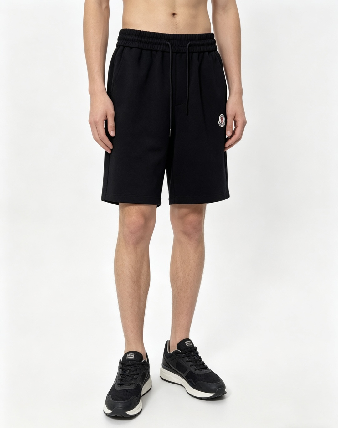 NO:834859,.Mask. 26 new spring and summer elastic band casual shorts, counter-customized fabrics with high breathability and comfort, impeccable details, brand element design concept, w reflects high quality. 7. Delicate and soft feel!  It presents a casual cut and the upper body shape is awesome!  Size m-xxxL.m wears 28.29,,Moncler,shorts,19860909.蒙口.26春夏新款松紧带休闲短裤,专柜定制面料 透气舒适度高,细节无可挑剔,品牌元素设计理念,w体现高品质.7手感细腻柔软！呈现休闲裁剪,上身版型超赞！码数 m-xxxL.m穿28.29,,Moncler,shorts,,Men's clothing