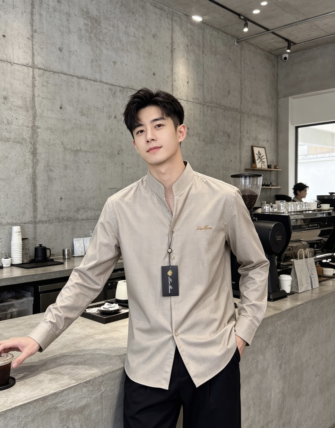 NO:911299,.LP. Lao Qianfeng's new fashionable men's long-sleeved shirt for all seasons. It uses high-end top-grade fabrics and no-iron technology. It is comfortable and exquisite, and has excellent upper body effects. The original LOGO of the luxury brand fully reflects the temperament and taste of men. Fashionable and elegant, aristocratic heritage, simple and delicate design, perfect tailoring, meticulous materials, soft and comfortable feel, gorgeous colors, highlighting the atmosphere!  Counter size.m-3xL.m wears 175/130 pounds, loro piana,19860909.LP.老钱枫 四季款时尚新品男士长袖衬衣 同步采用高档顶级面料 免烫工艺.舒适精致,上身效果极佳 奢华品牌原版LOGO搭配 充分体现男人的气质与品位 时尚优雅 贵族底蕴 简洁细腻的设计 裁剪完美 用料一丝不苟 手感柔软舒适 华丽色彩 彰显大气！专柜尺码.m-3xL.m穿175/130斤,,loro piana,,Men's clothing