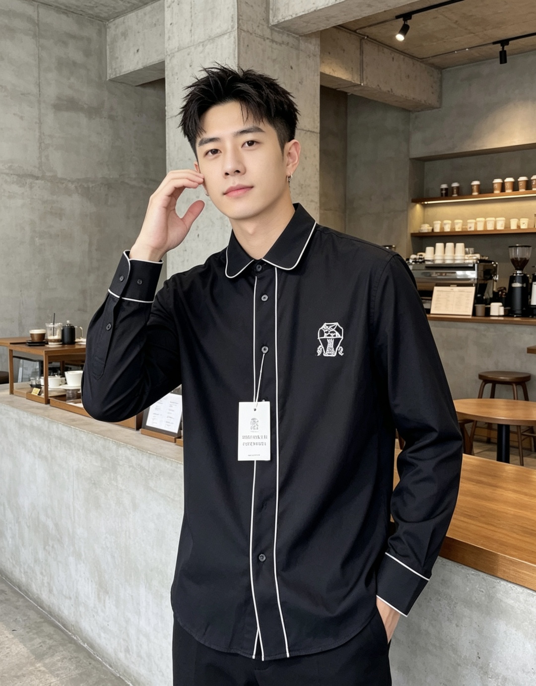 NO:911321,.BC. Lao Qianfeng's new fashionable men's long-sleeved shirt for all seasons uses high-end top-grade fabrics and no-iron technology. It is comfortable and refined, and has excellent upper body effects. The original LOGO of the luxury brand fully reflects the temperament and taste of men. Fashionable and elegant, aristocratic heritage, simple and delicate design, perfect tailoring, meticulous materials, soft and comfortable feel, gorgeous colors, highlighting the atmosphere!  Counter size.m-3xL.m wears 175/130 catties,,19860909.BC.老钱枫 四季款时尚新品男士长袖衬衣 同步采用高档顶级面料 免烫工艺.舒适精致,上身效果极佳 奢华品牌原版LOGO搭配 充分体现男人的气质与品位 时尚优雅 贵族底蕴 简洁细腻的设计 裁剪完美 用料一丝不苟 手感柔软舒适 华丽色彩 彰显大气！专柜尺码.m-3xL.m穿175/130斤,,,Men's clothing
